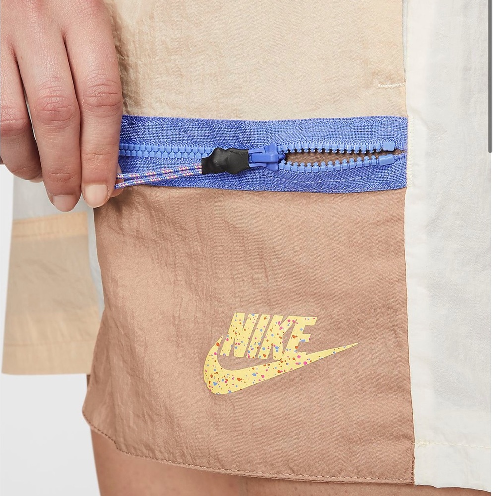 Nike Sportswear Icon Clash - Picture 4 of 7